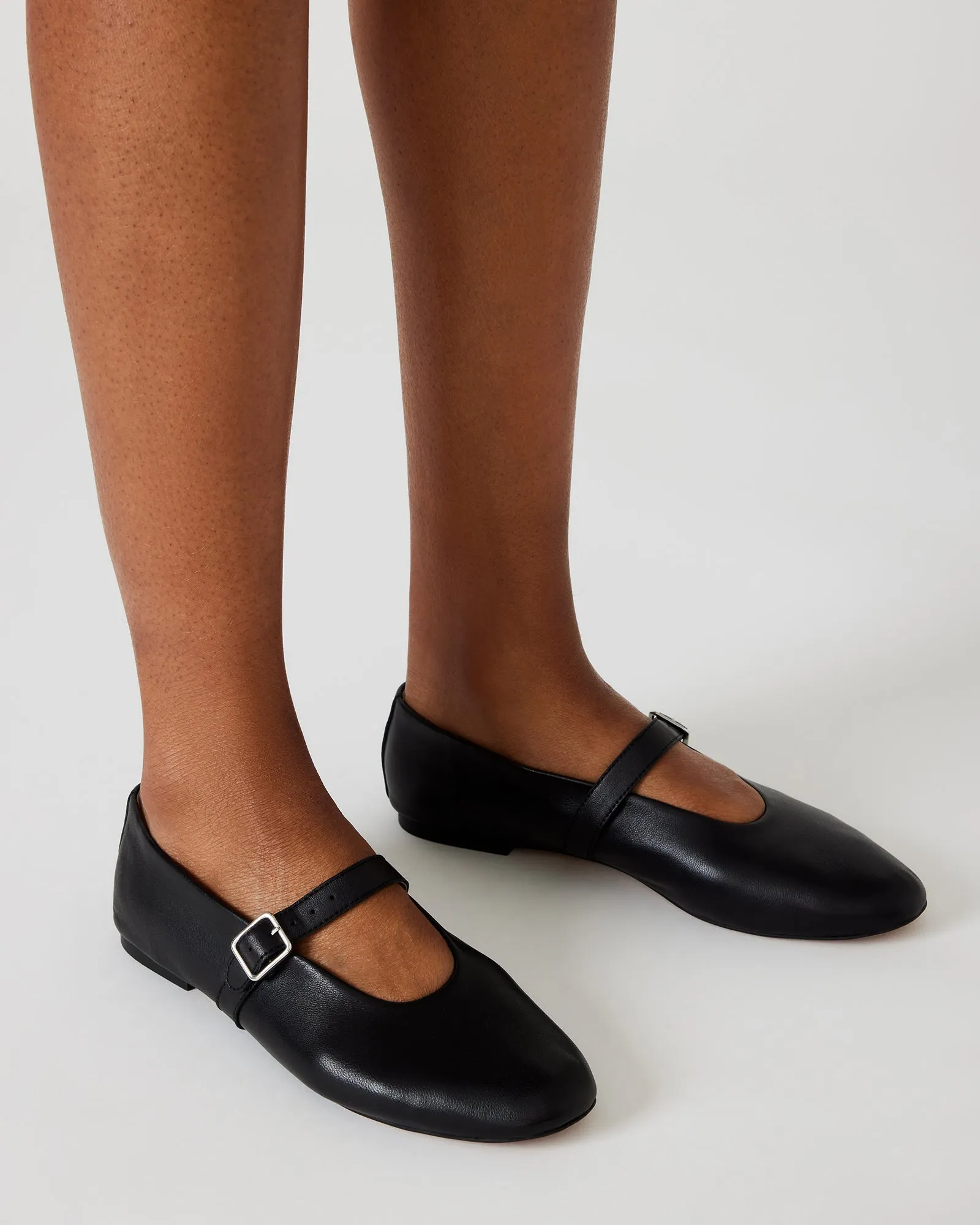 DREAMING BLACK LEATHER - SM REBOOTED sold by Steve Madden product image thumbnail 2