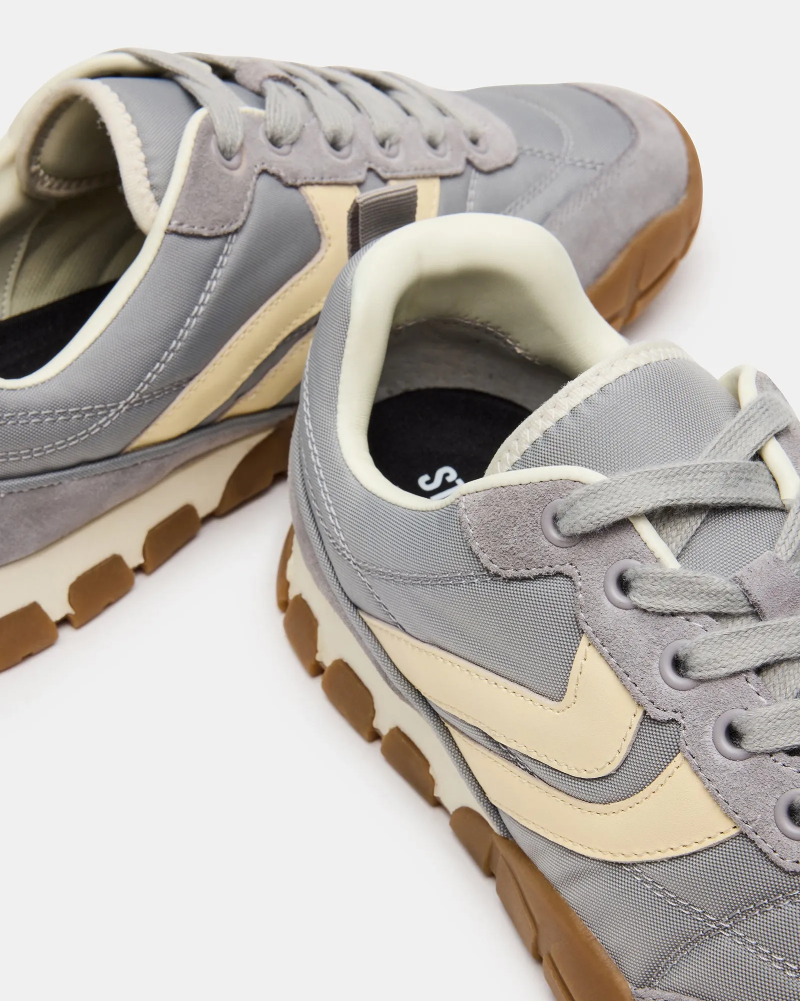 HORIZON GREY sold by Steve Madden product image thumbnail 3