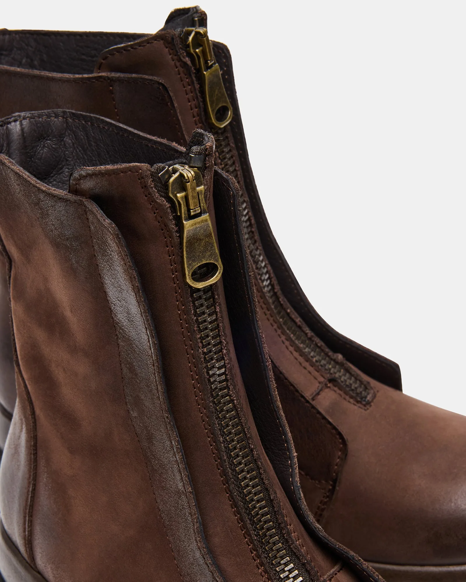 MILTON BROWN LEATHER sold by Steve Madden product image thumbnail 3