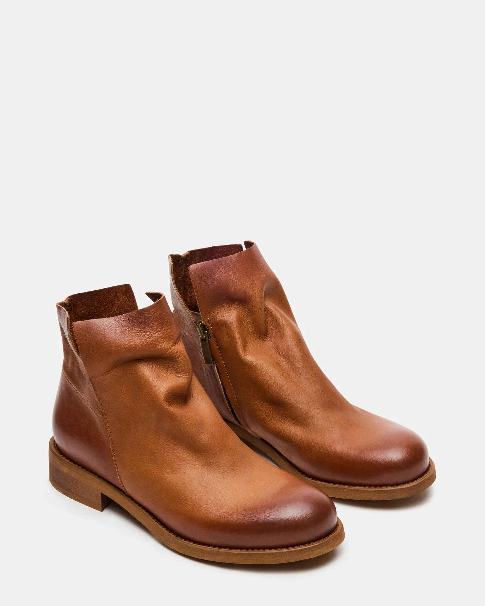 HUGHIE TAN LEATHER sold by Steve Madden product image thumbnail 2