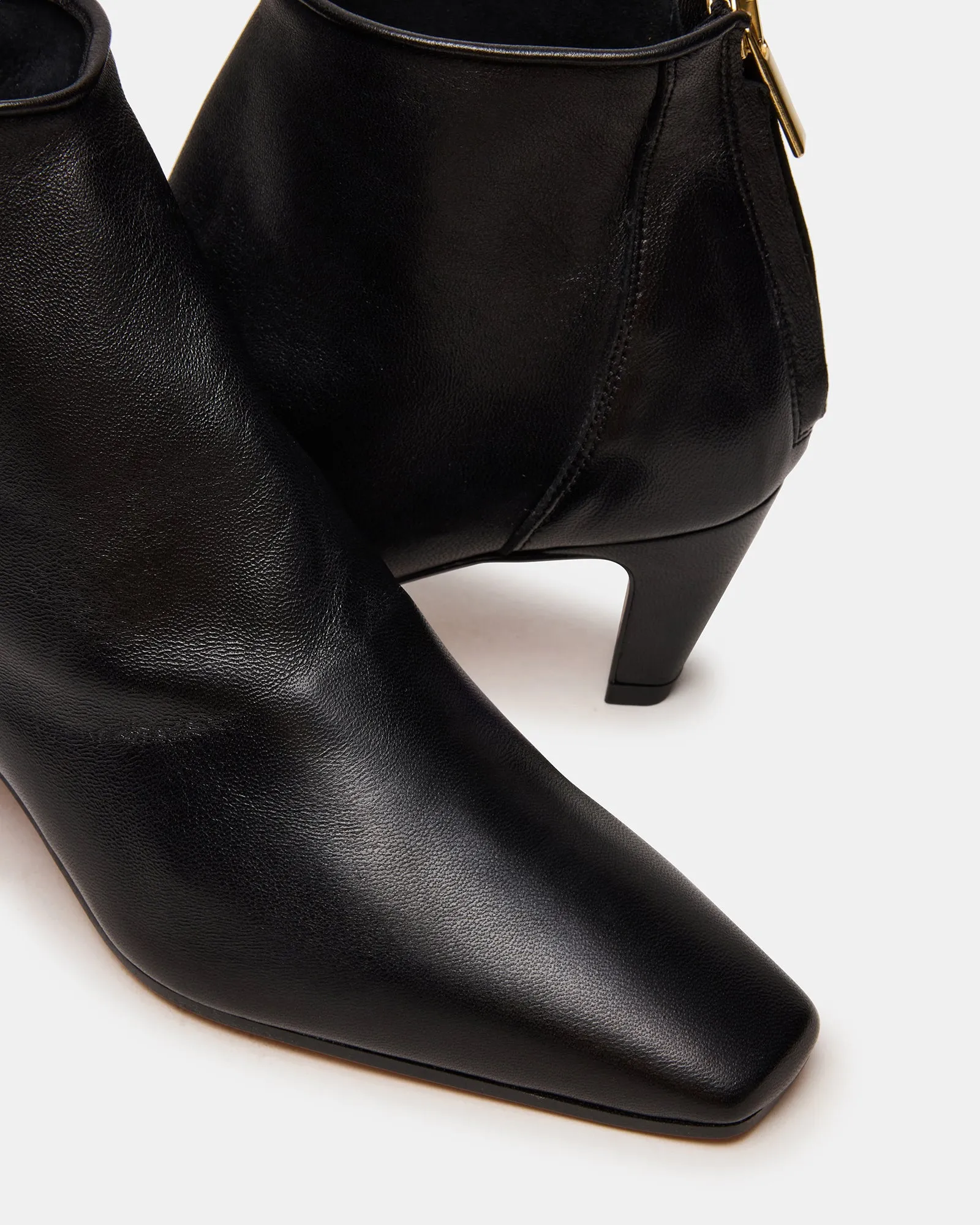 JUNO BLACK LEATHER sold by Steve Madden product image thumbnail 3