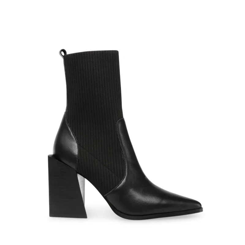 TACKLE BLACK LEATHER - SM REBOOTED sold by Steve Madden