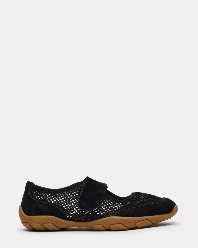 BANKS BLACK MESH made by Steve Madden