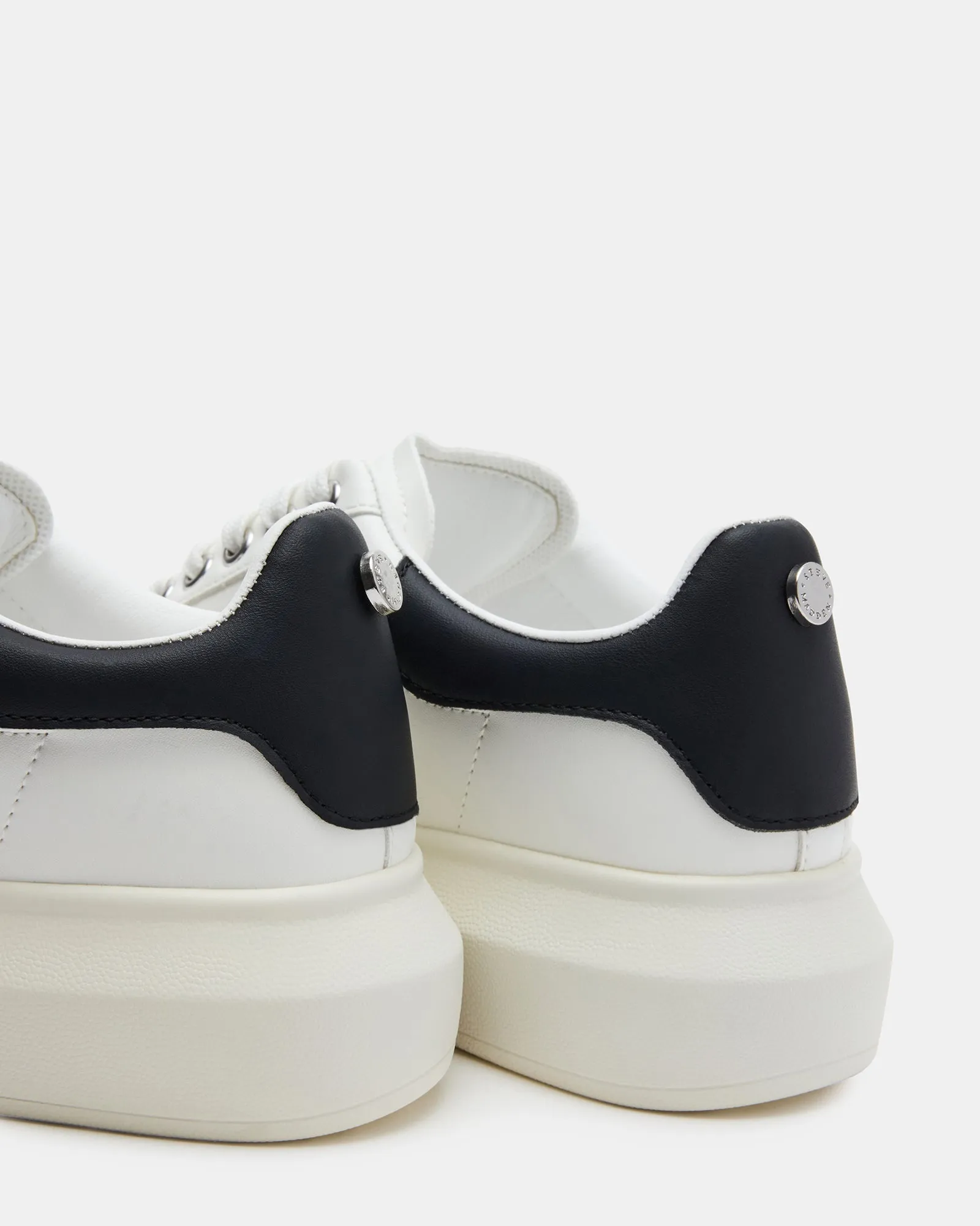 GASP WHITE/BLACK - SM REBOOTED sold by Steve Madden product image thumbnail 4