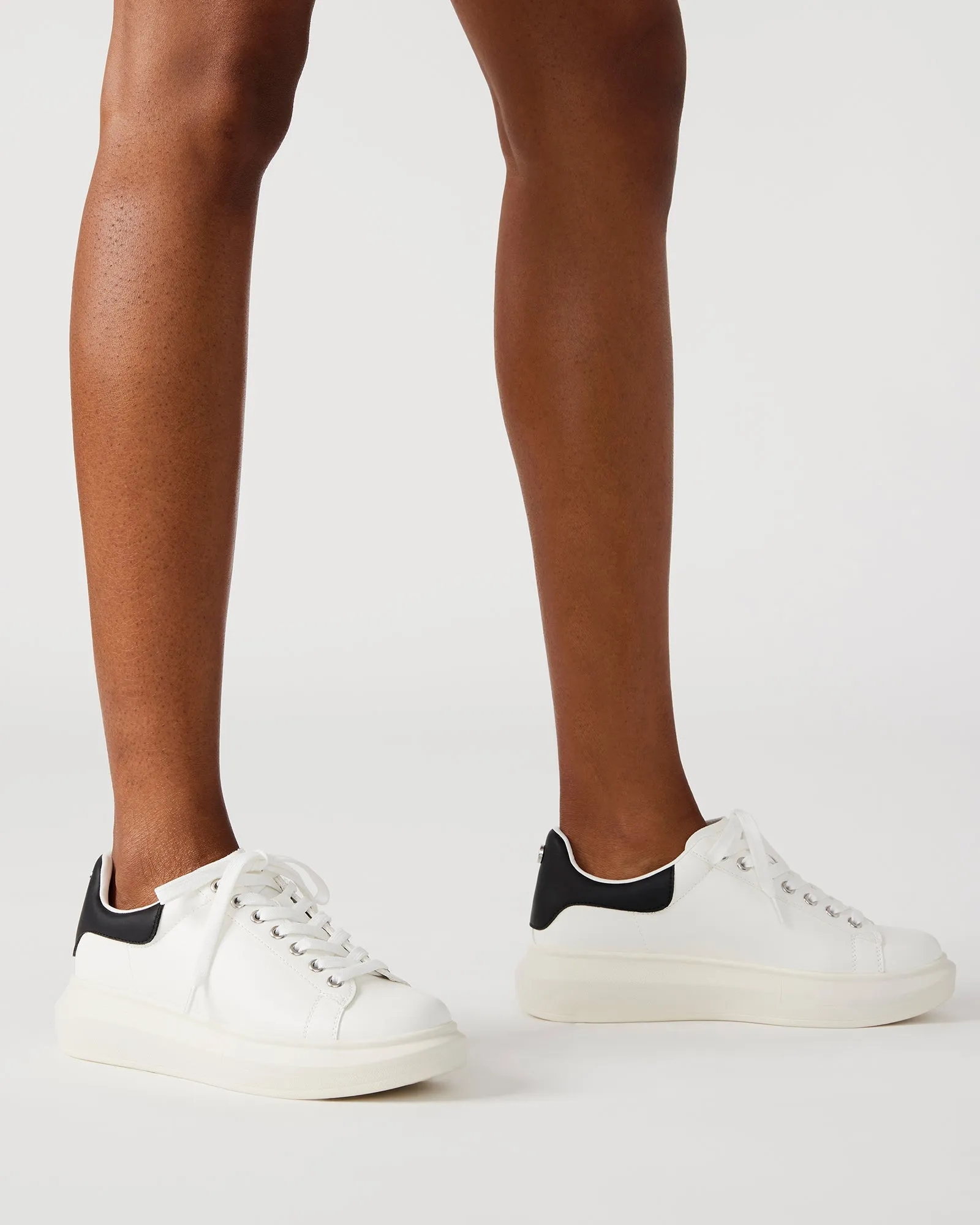 GASP WHITE/BLACK - SM REBOOTED sold by Steve Madden product image thumbnail 2