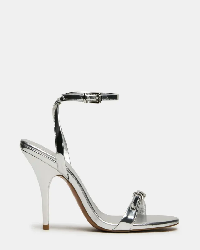 FOXX SILVER made by Steve Madden