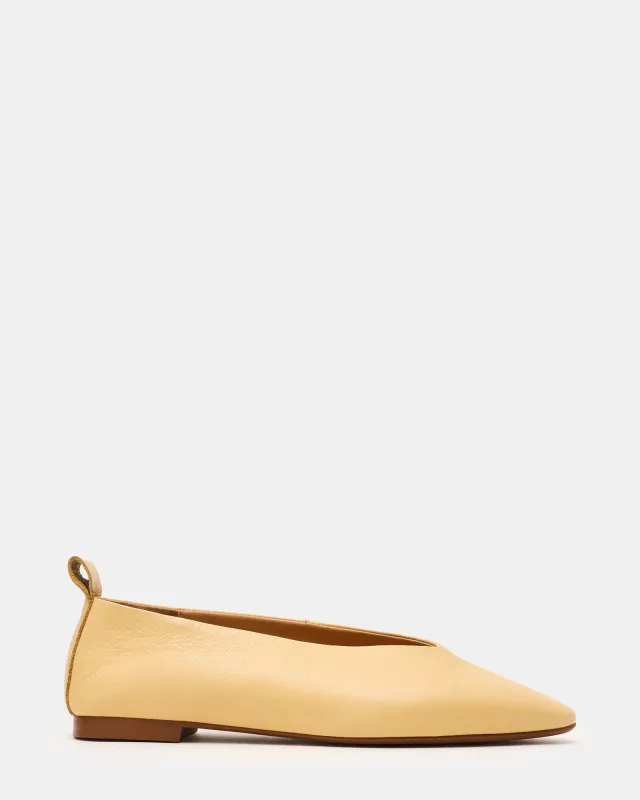 SWANKY BUTTER LEATHER sold by Steve Madden