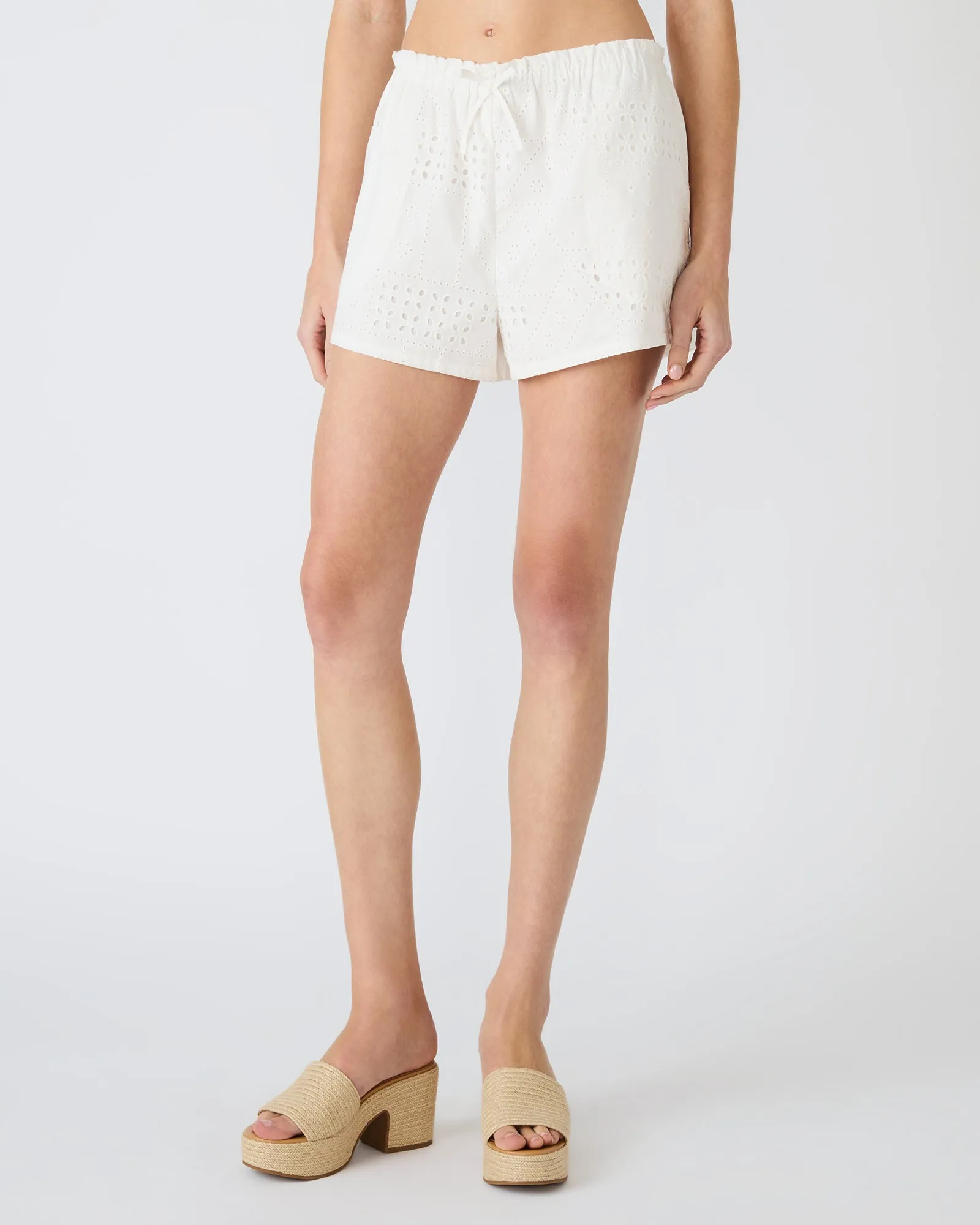 LOU SHORT BIRCH WHITE sold by Steve Madden product image thumbnail 2