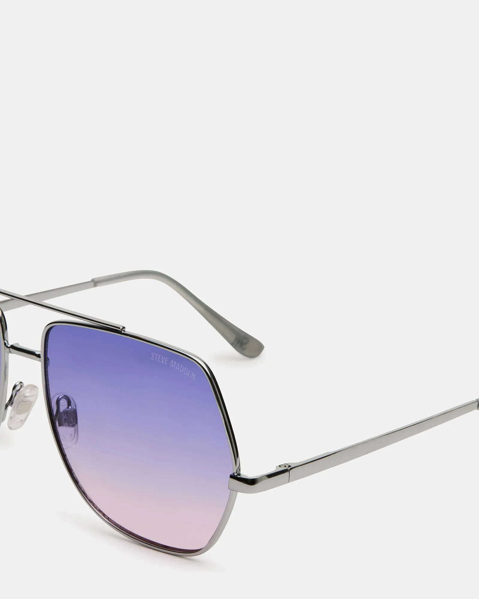 GRAYSEN SUNGLASSES SILVER sold by Steve Madden product image thumbnail 2