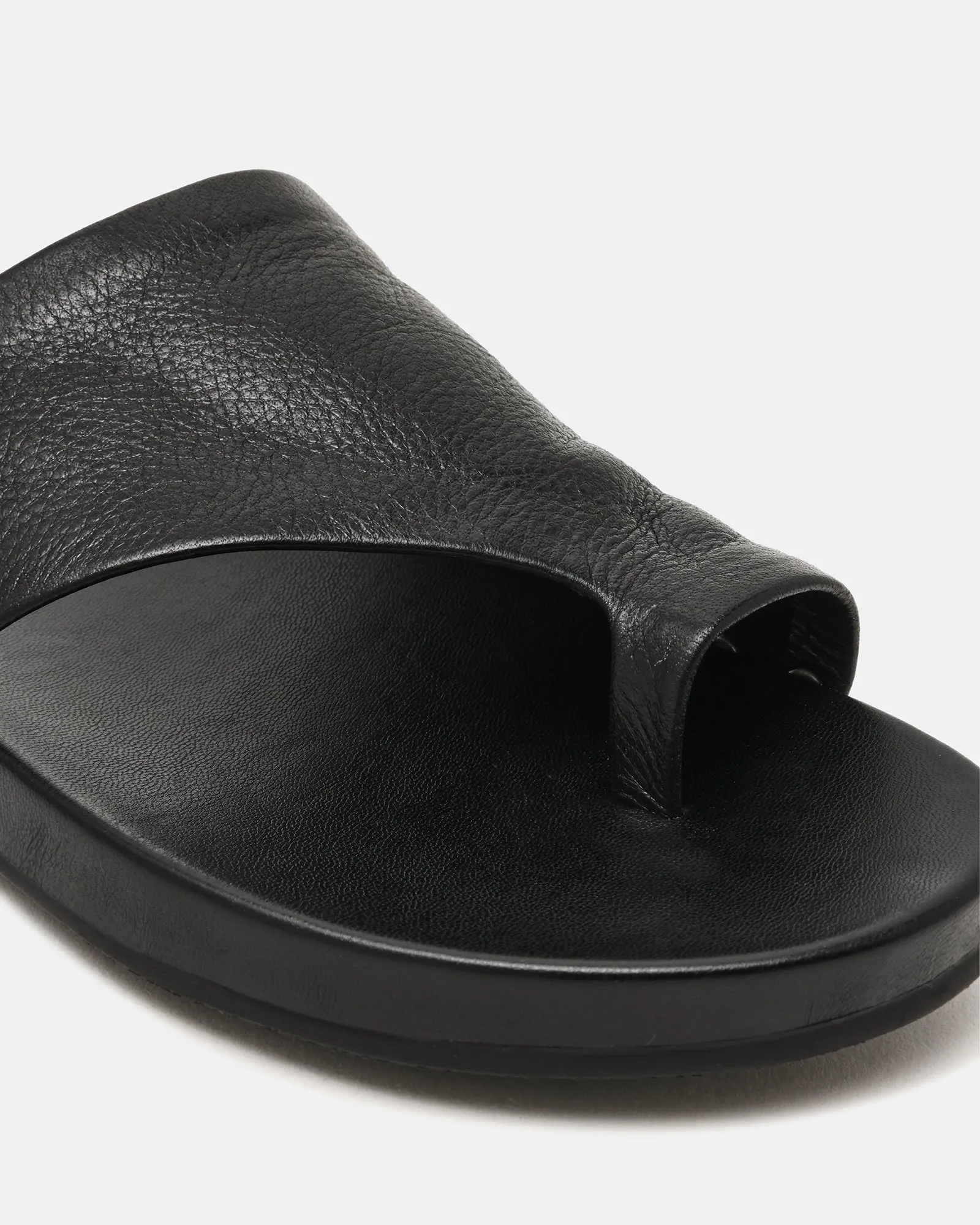 KESSEY BLACK LEATHER sold by Steve Madden product image thumbnail 3