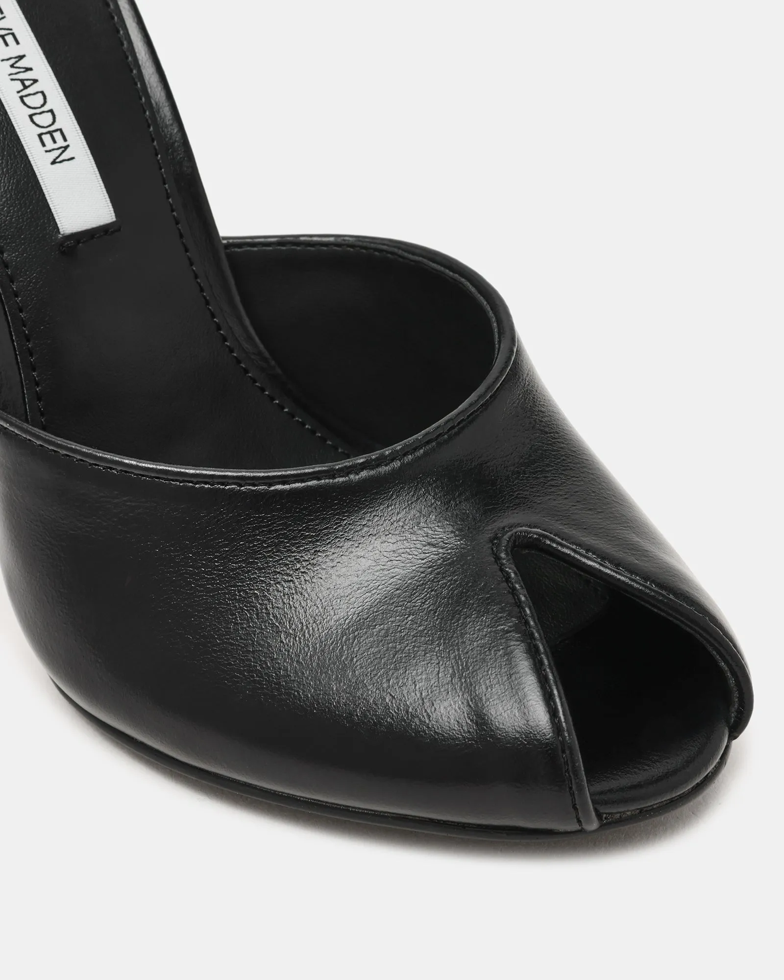 JULES BLACK LEATHER sold by Steve Madden product image thumbnail 3