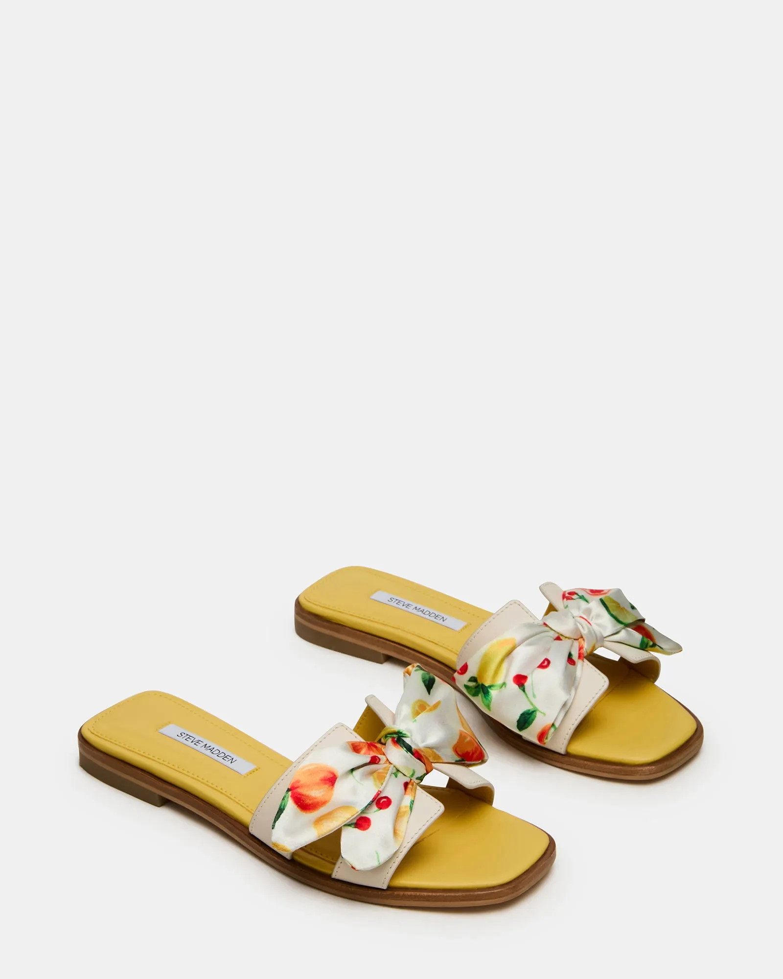 HADYN SCARF SANDAL, GROVE FLAT, & PEACH BAG BUNDLE sold by Steve Madden product image thumbnail 3