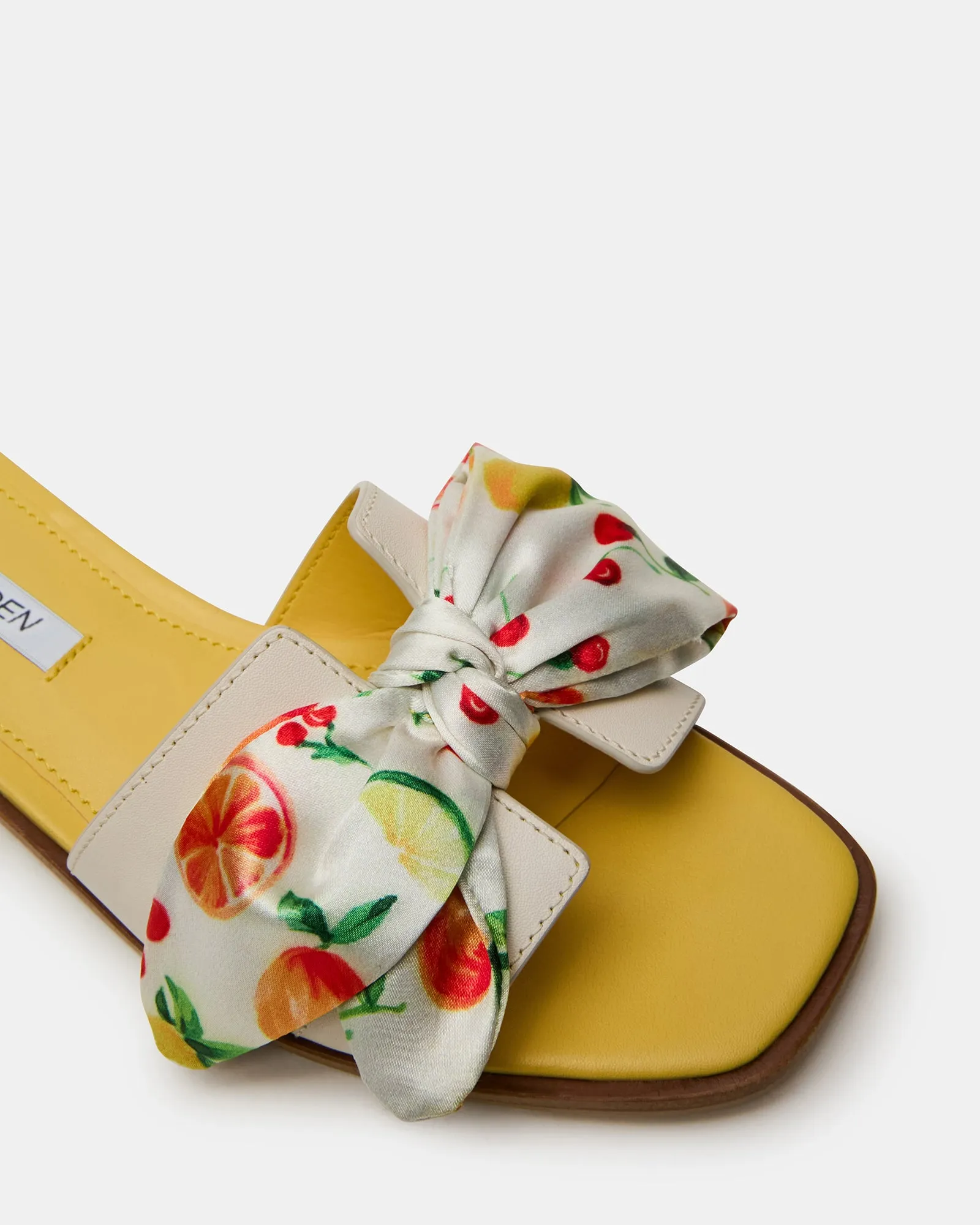HADYN SCARF SANDAL, GROVE FLAT, & PEACH BAG BUNDLE sold by Steve Madden product image thumbnail 2