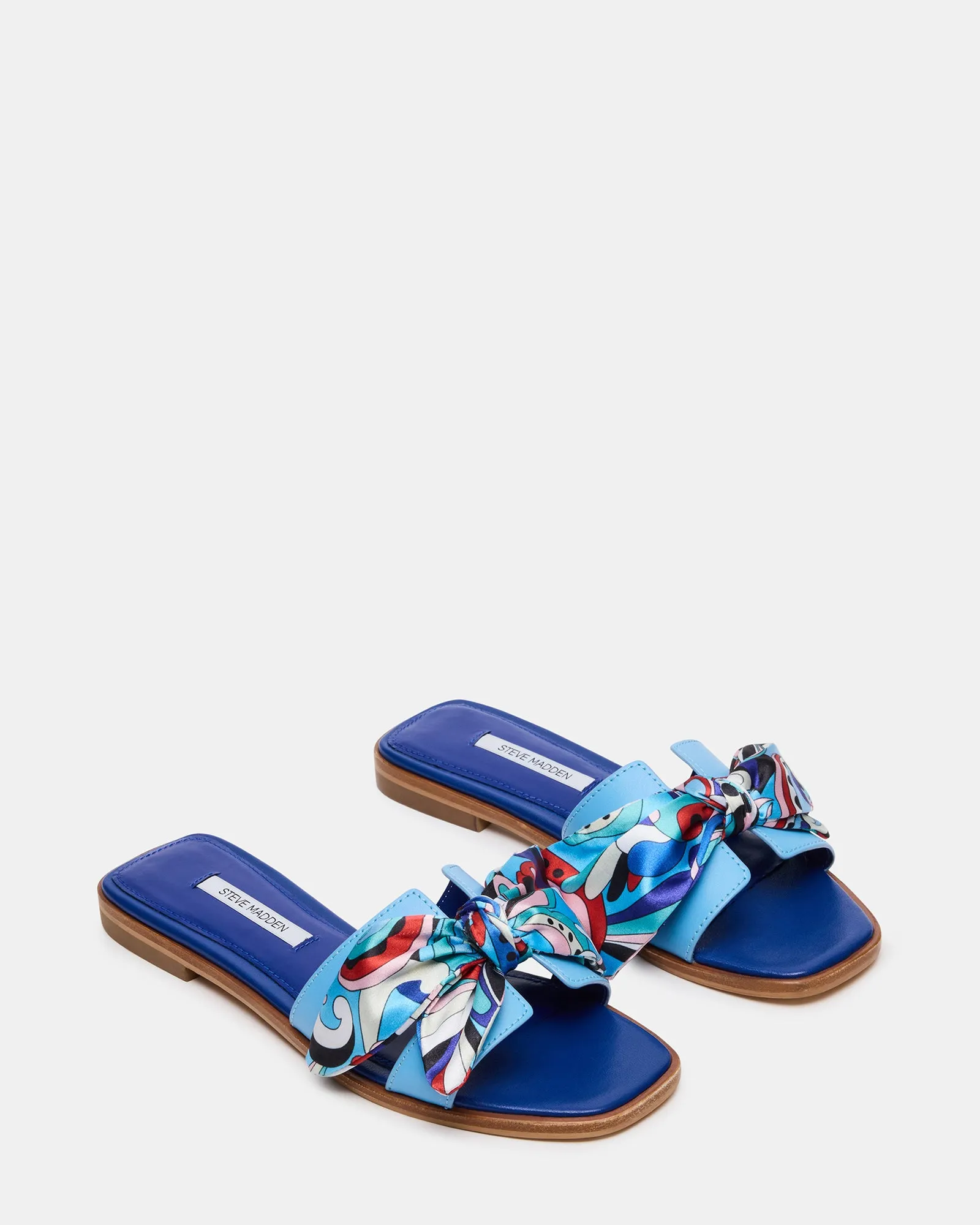 HADYN SCARF SANDAL & TATIANA BAG BUNDLE sold by Steve Madden product image thumbnail 2