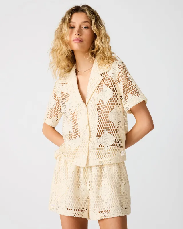 SANDRA TOP IVORY made by Steve Madden