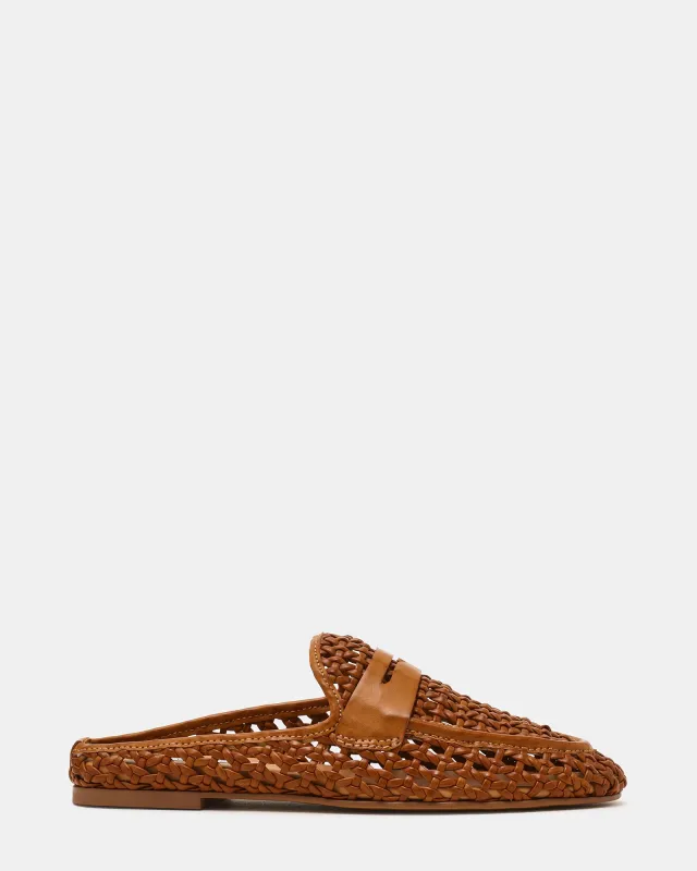 RAFE WOVEN TAN made by Steve Madden