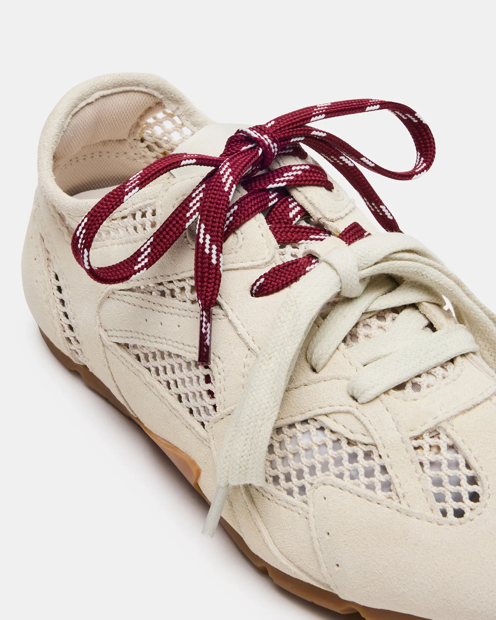AZIEL SNEAKER & SHOELACE BURGUNDY BUNDLE sold by Steve Madden