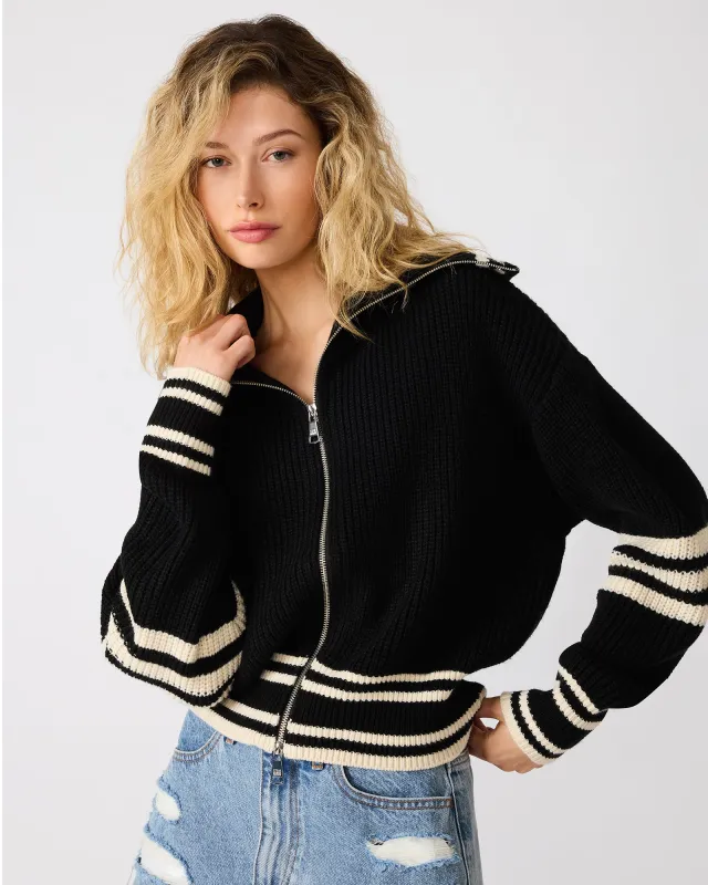 DARA SWEATER BLACK made by Steve Madden