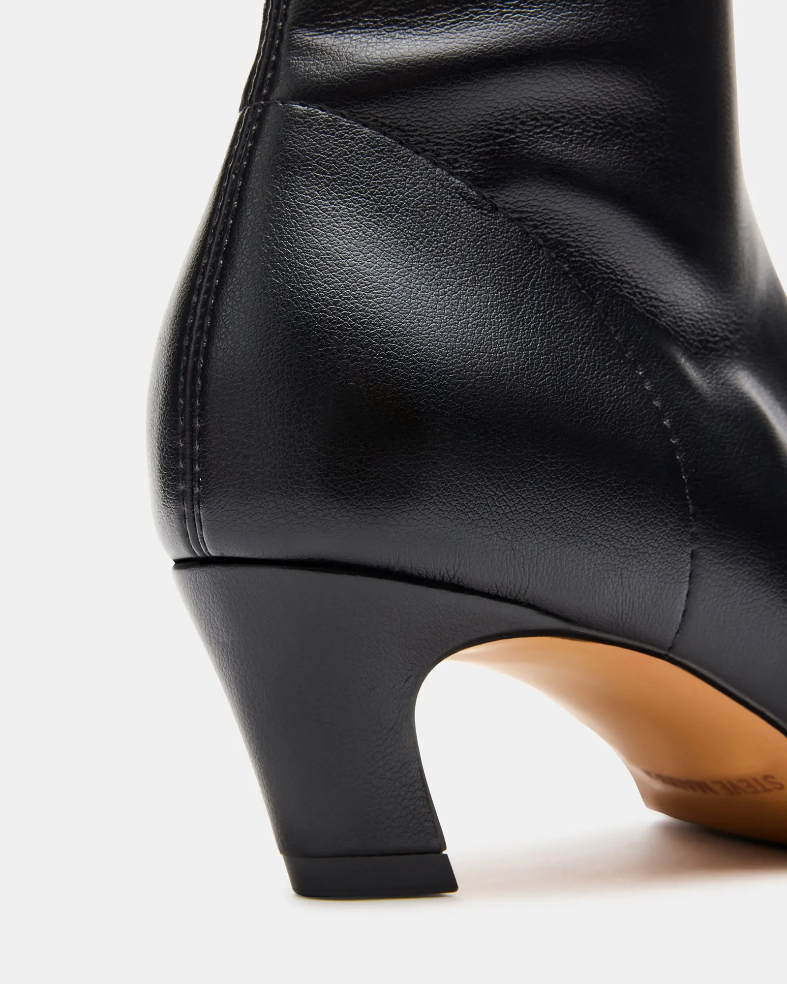 KIMMENS BLACK sold by Steve Madden product image thumbnail 3