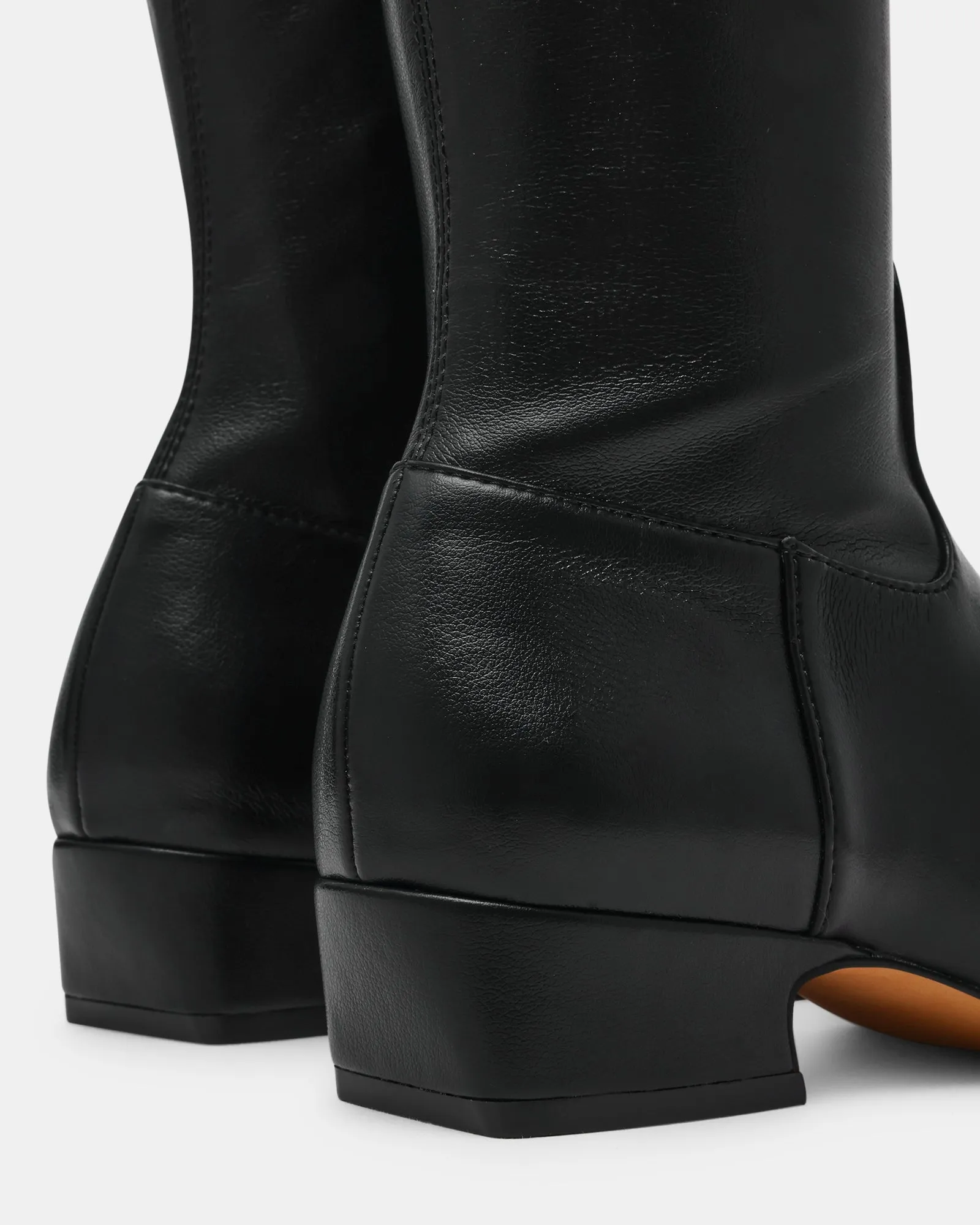 DELYRA BLACK sold by Steve Madden product image thumbnail 3
