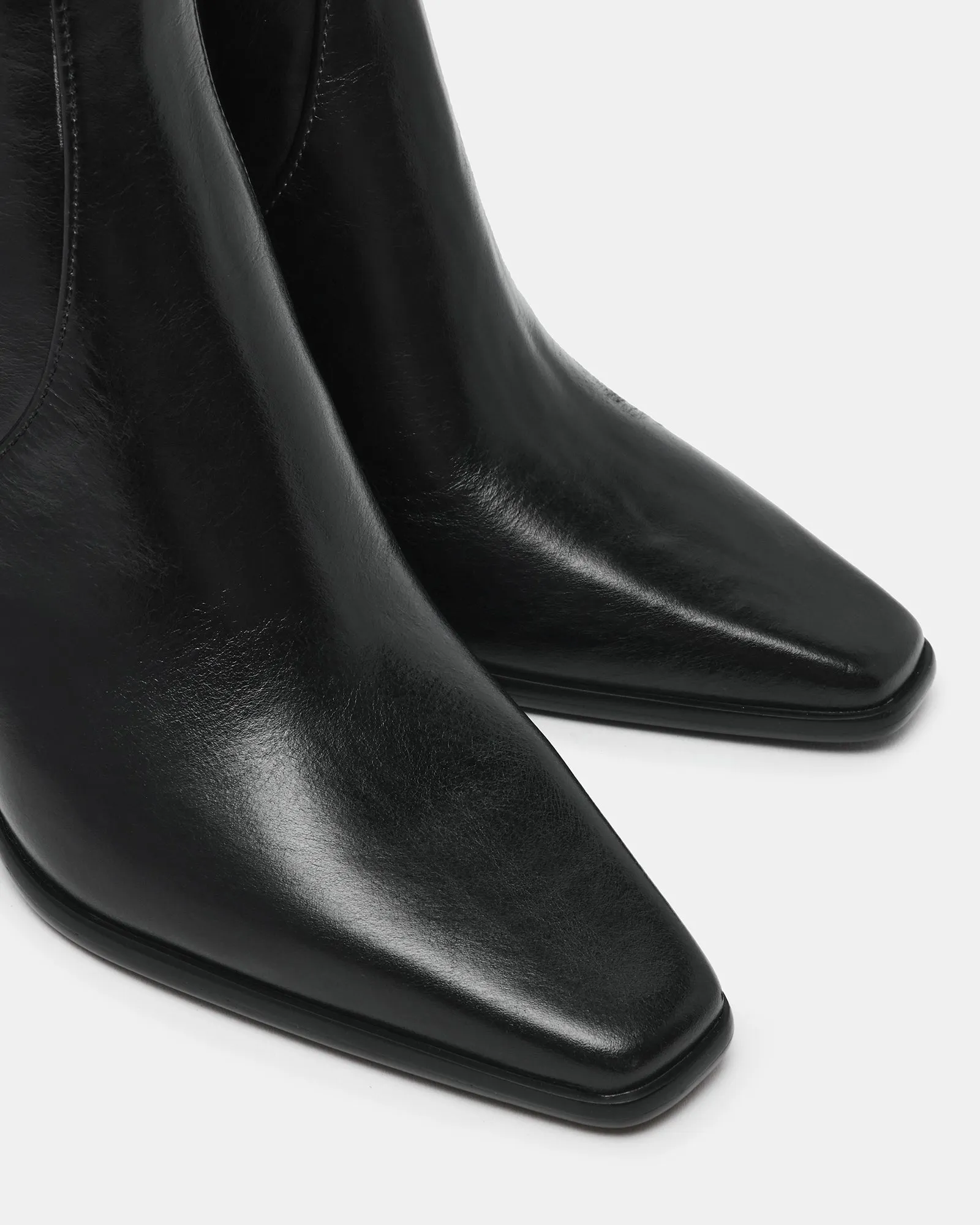 MARSAI BLACK LEATHER sold by Steve Madden product image thumbnail 3