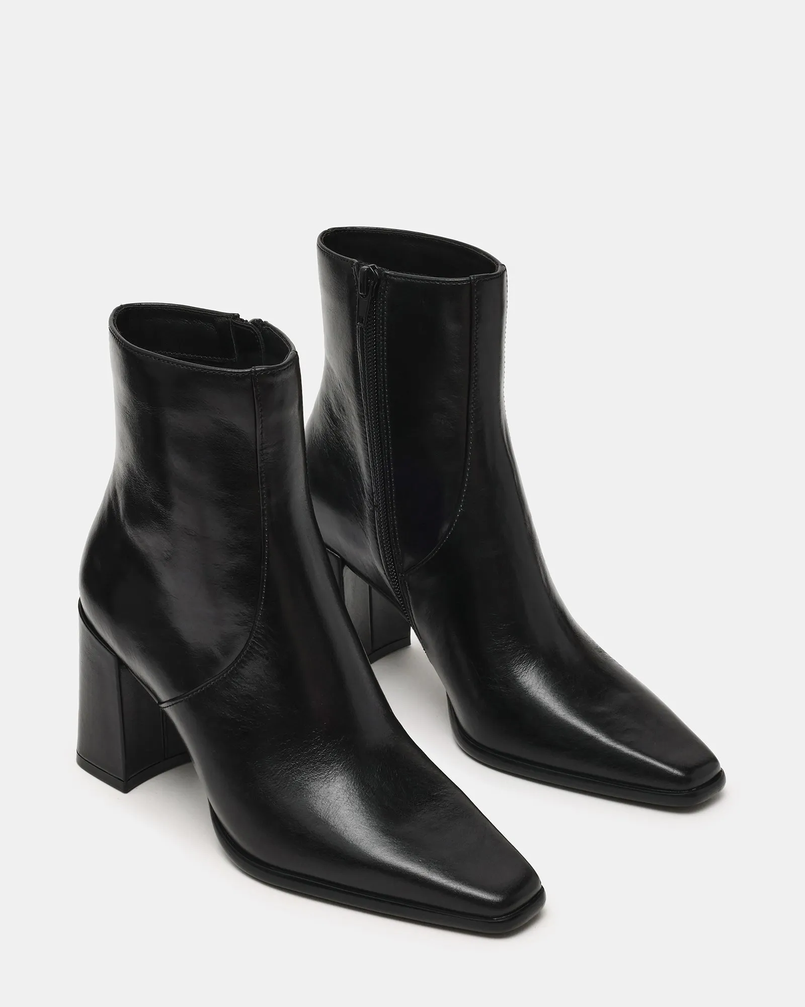 MARSAI BLACK LEATHER sold by Steve Madden product image thumbnail 2