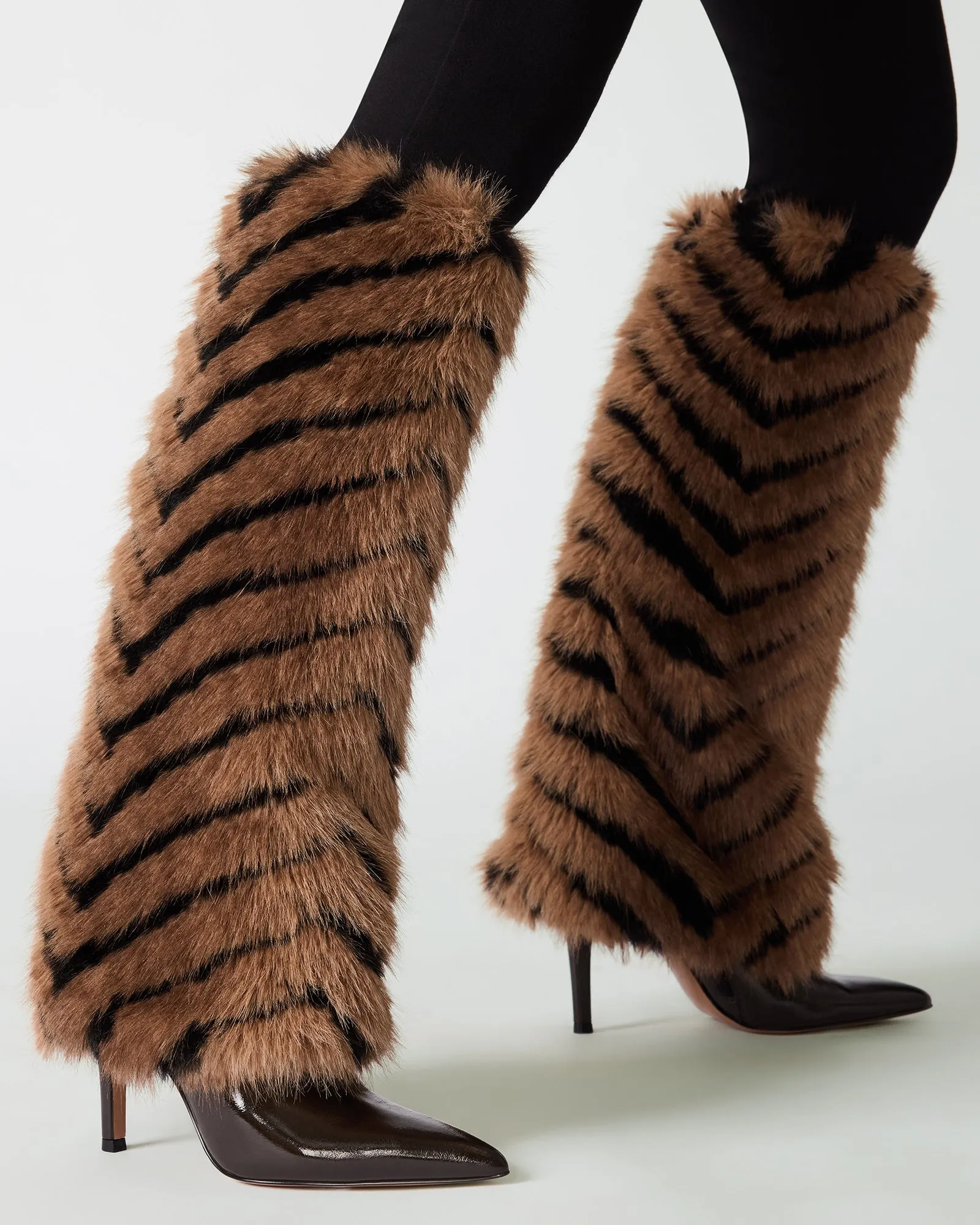 ICON BLACK/TAN sold by Steve Madden product image thumbnail 2
