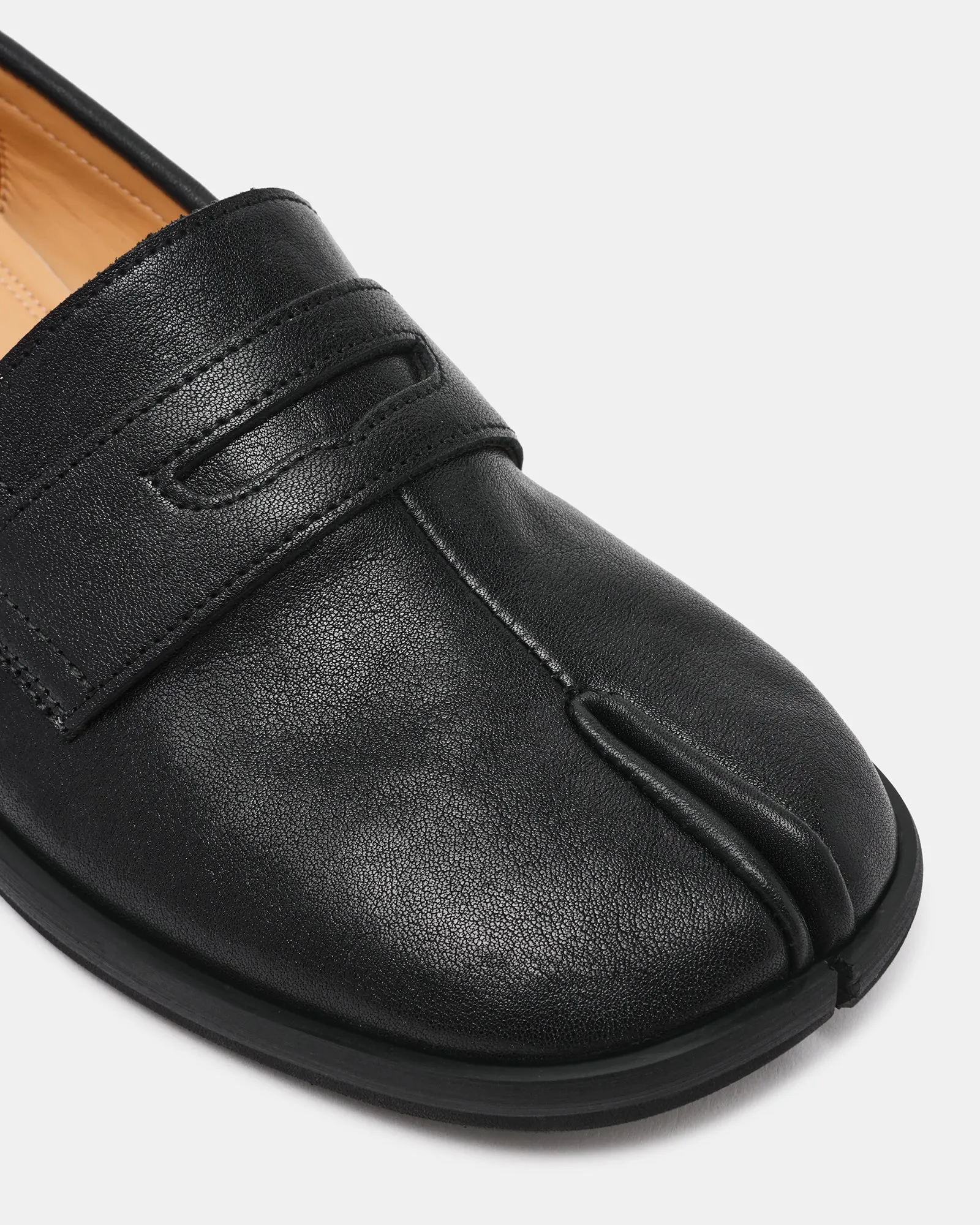 THESIS BLACK LEATHER sold by Steve Madden product image thumbnail 3
