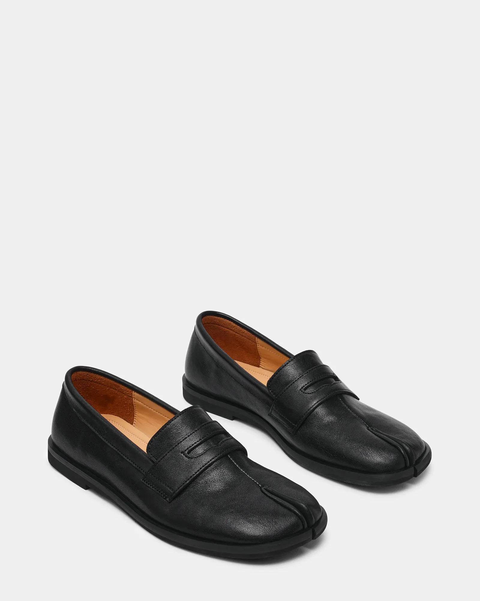 THESIS BLACK LEATHER sold by Steve Madden