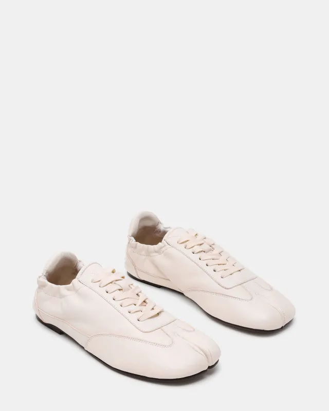 SOUTH WHITE LEATHER made by Steve Madden