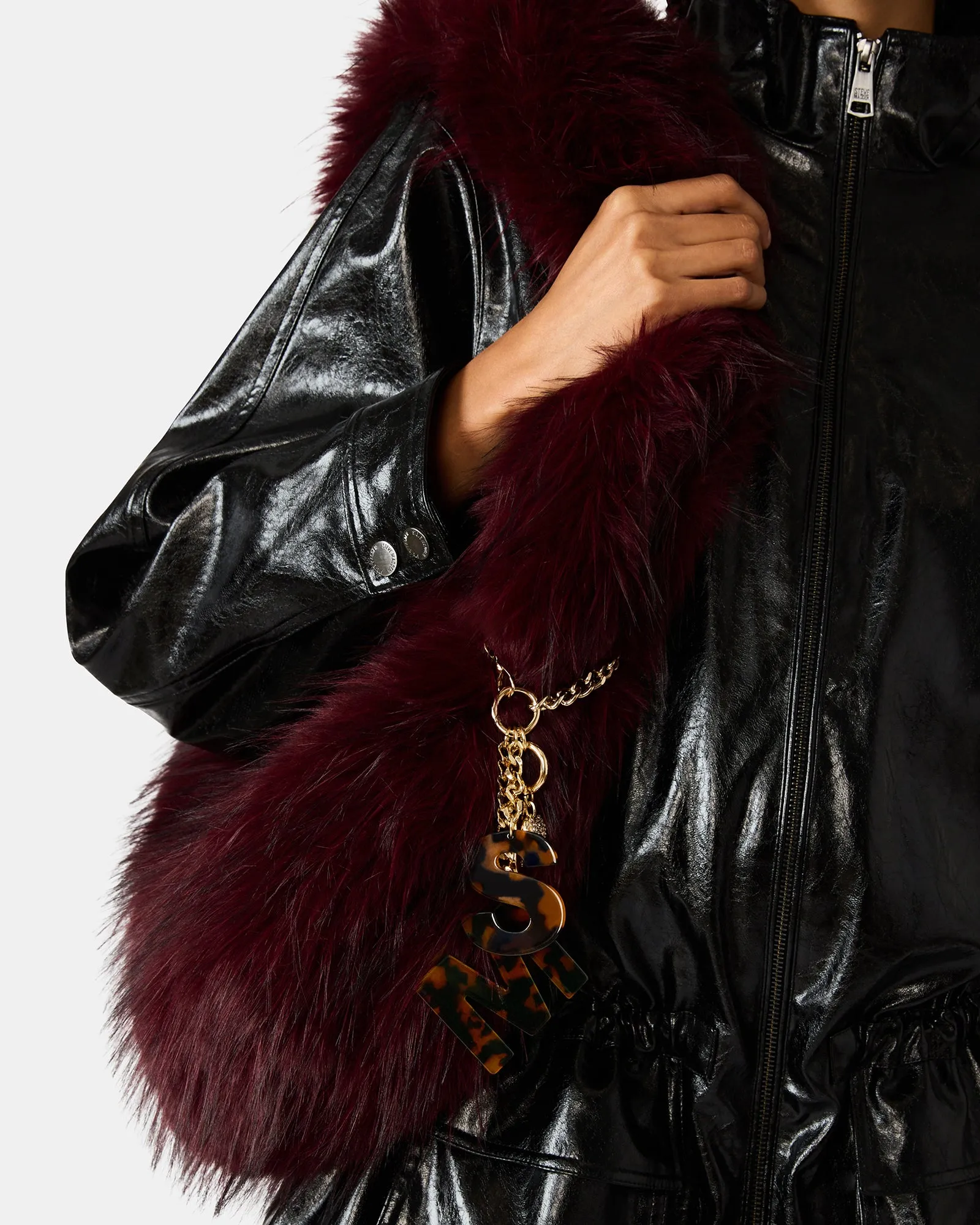 ICONIC BAG DARK CHERRY sold by Steve Madden product image thumbnail 2