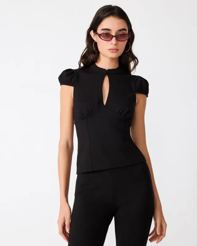 KEYHOLE TOP BLACK made by Steve Madden
