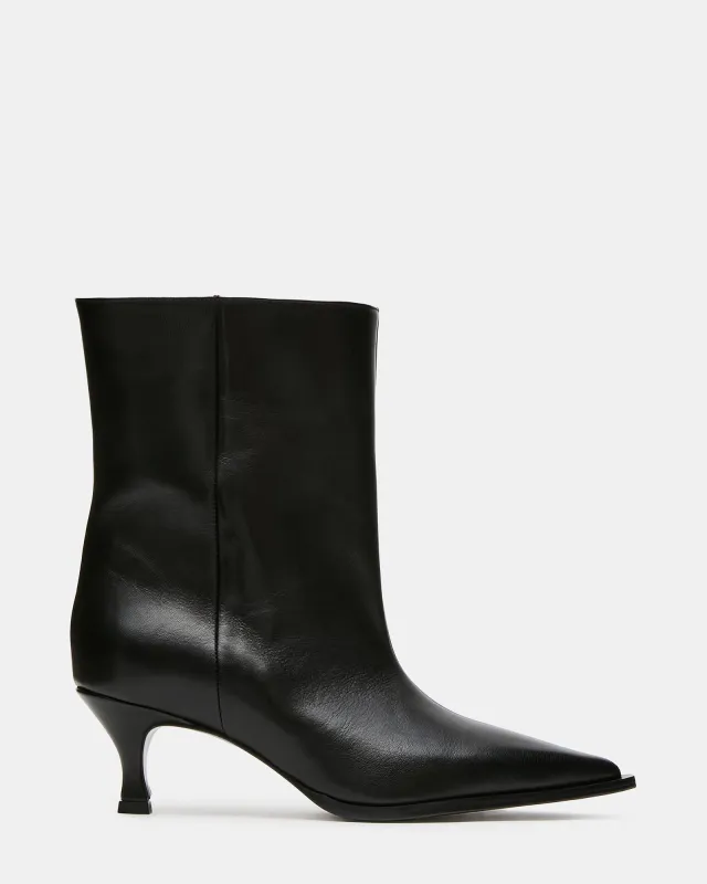 STARLA BLACK LEATHER made by Steve Madden