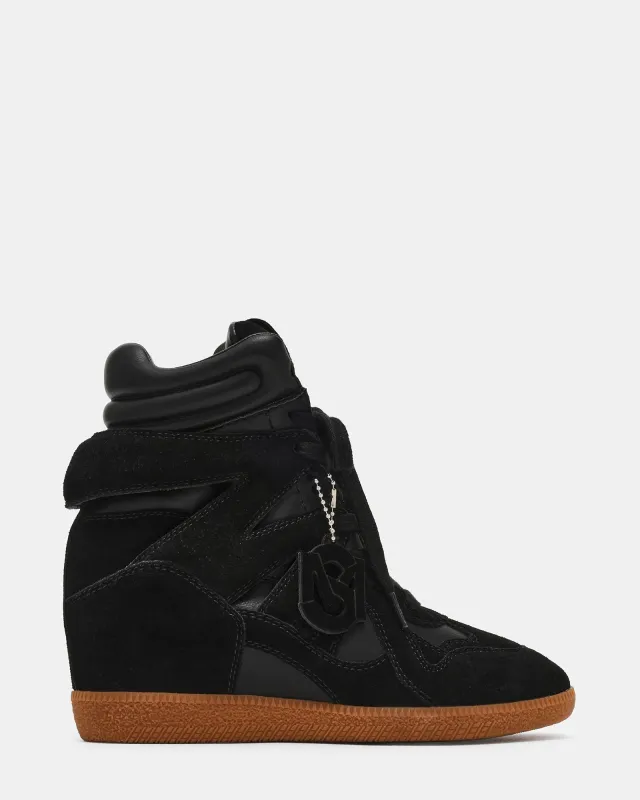MAVRICK BLACK SUEDE made by Steve Madden