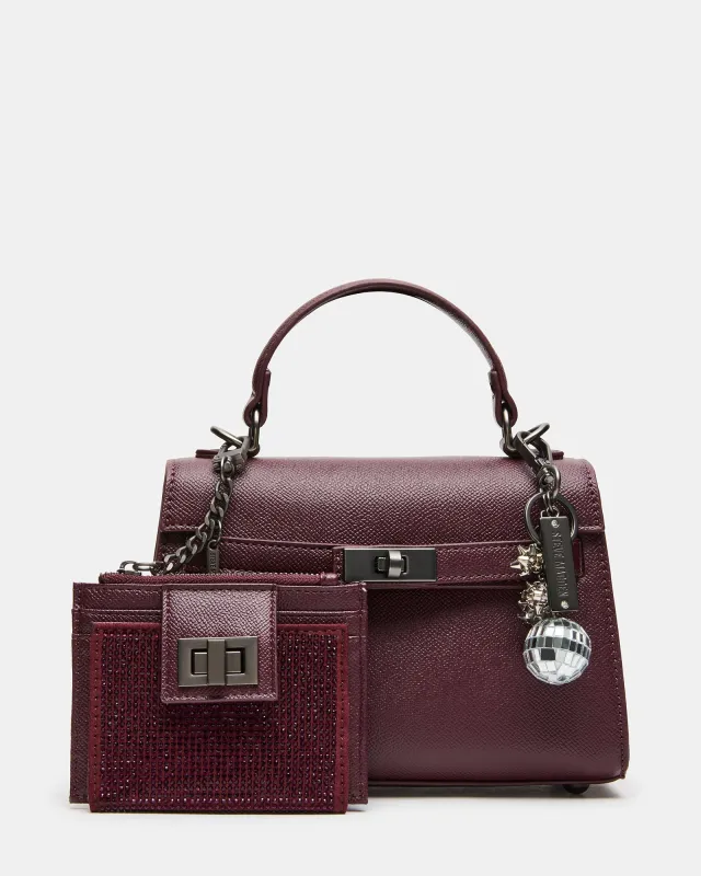SIGNIFY GIFT SET DARK CHERRY made by Steve Madden