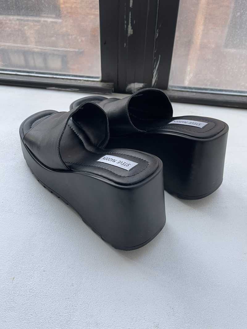 PEPE30 BLACK LEATHER - SM REBOOTED sold by Steve Madden product image thumbnail 4