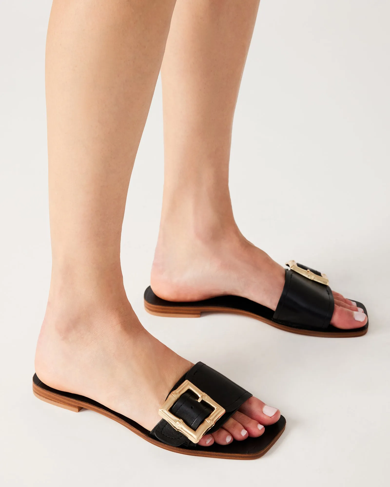 FARRAH BLACK LEATHER sold by Steve Madden product image thumbnail 2