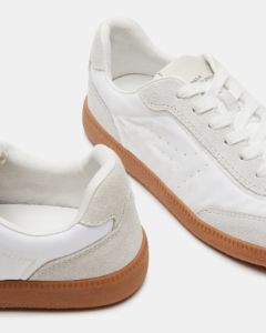 DUO WHITE sold by Steve Madden