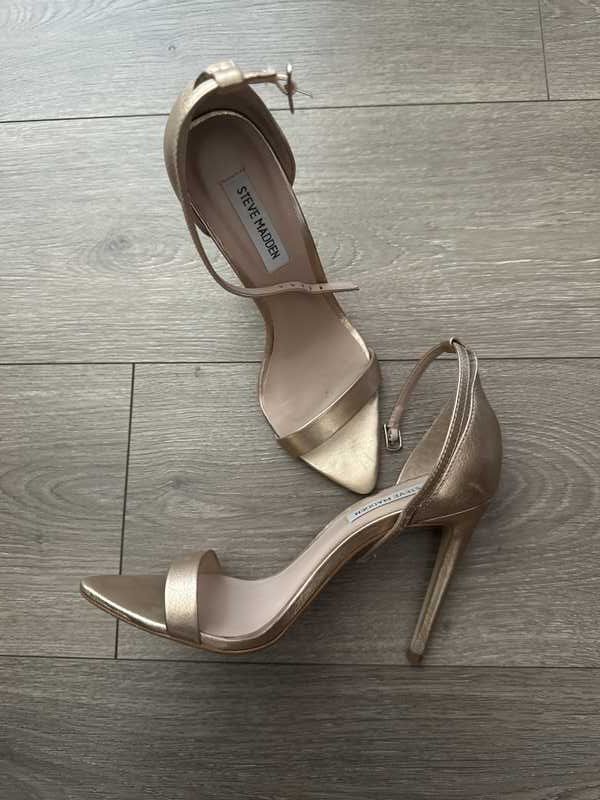 SANE METALLIC - SM REBOOTED sold by Steve Madden product image thumbnail 3