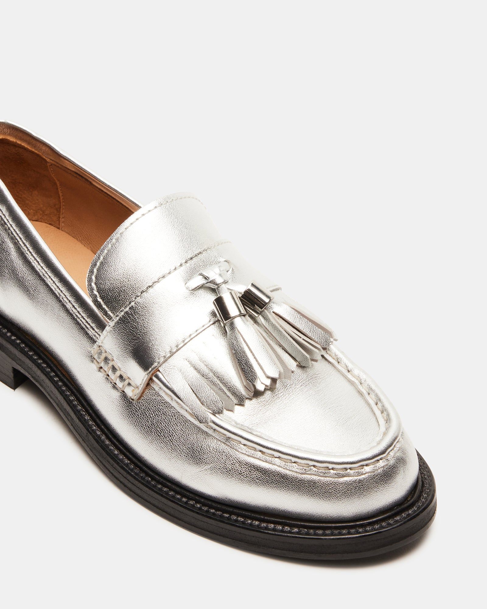 RADCLIFF SILVER LEATHER sold by Steve Madden product image thumbnail 4