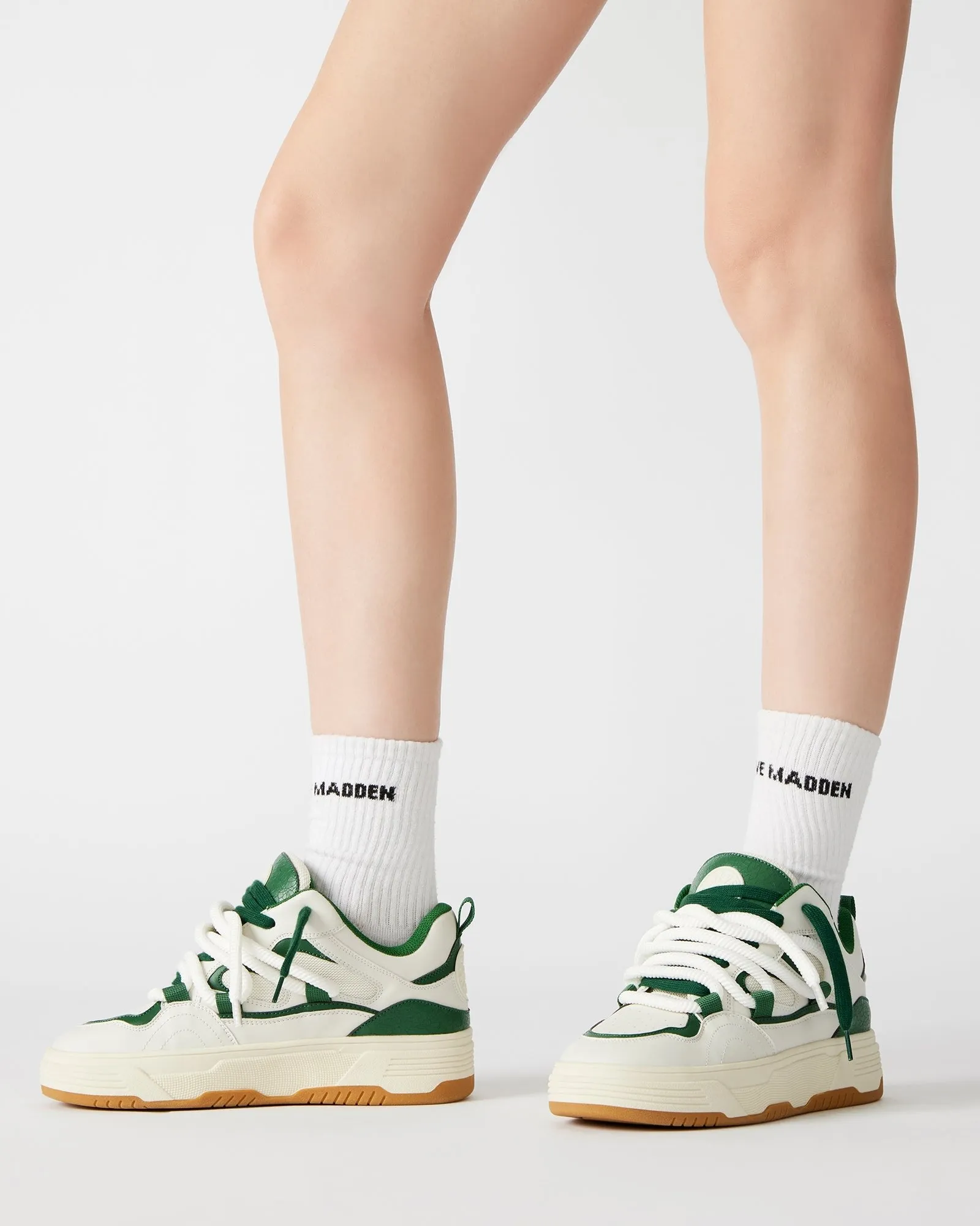 BOOMER GREEN MULTI sold by Steve Madden product image thumbnail 2