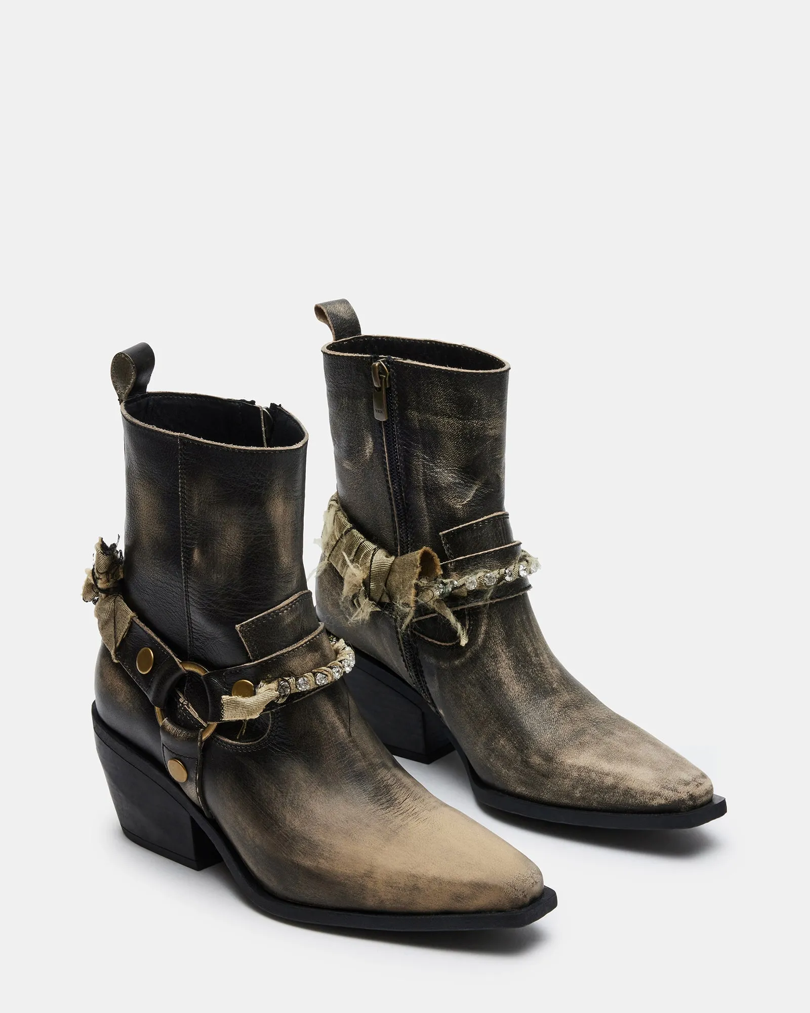 CLYDE BROWN DISTRESSED sold by Steve Madden product image thumbnail 2