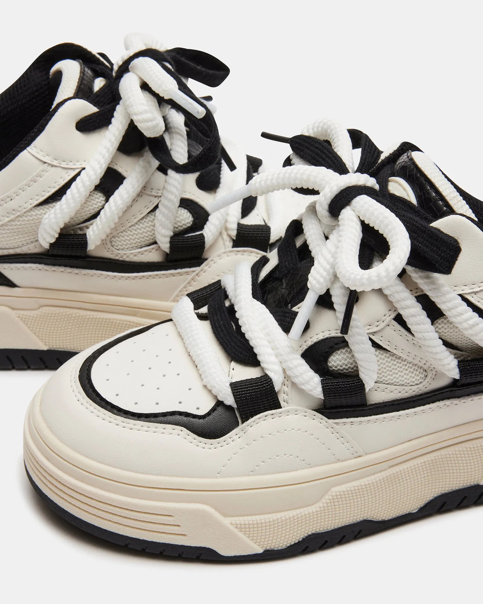 BOOMER BLACK MULTI sold by Steve Madden product image thumbnail 4