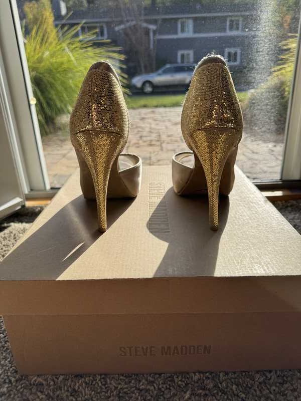 GOLD GLITTER PUMP HEELS - SM REBOOTED sold by Steve Madden product image thumbnail 3