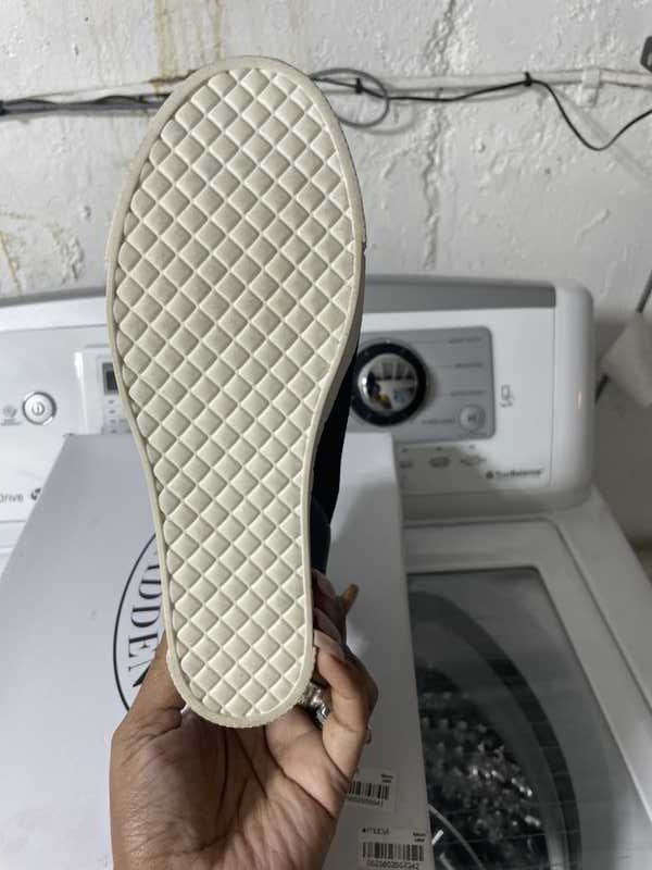 LIZZY BLACK - SM REBOOTED sold by Steve Madden product image thumbnail 4