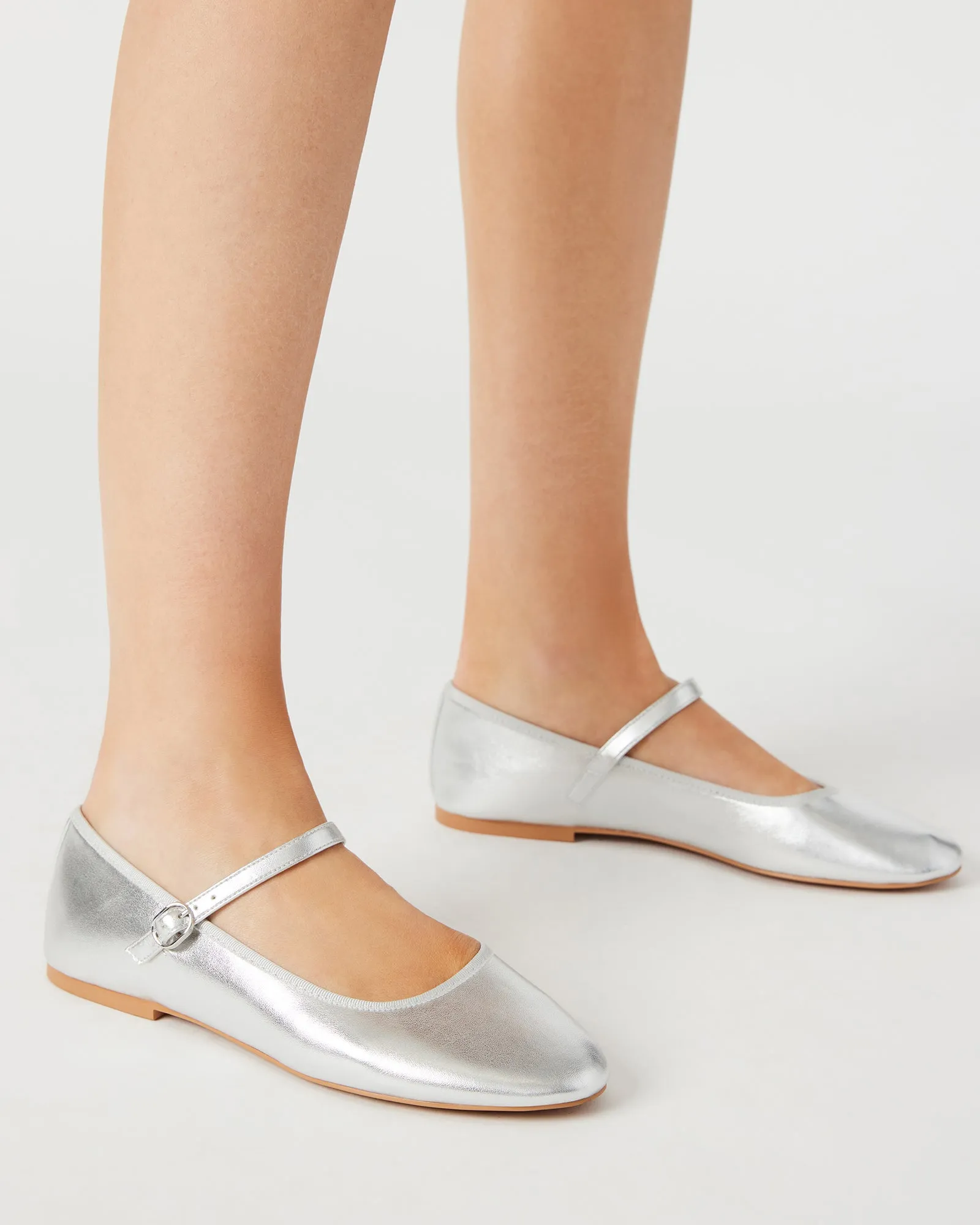 VINETTA SILVER sold by Steve Madden product image thumbnail 2