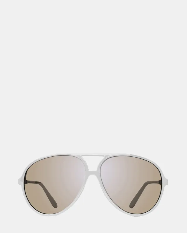 DECKER SUNGLASSES WHITE sold by Steve Madden