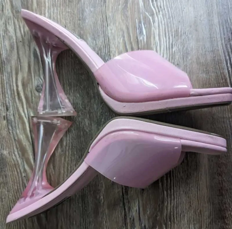 LIPA  PINK PUMP - SM REBOOTED sold by Steve Madden