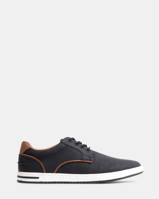 JALEN BLACK made by Steve Madden