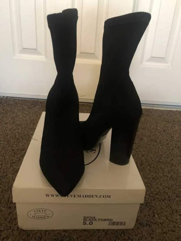 SIENA IN BLACK - SM REBOOTED made by Steve Madden